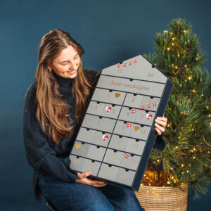 kaempe-chokolade-julekalender-hus-1165g-fra-cocoture